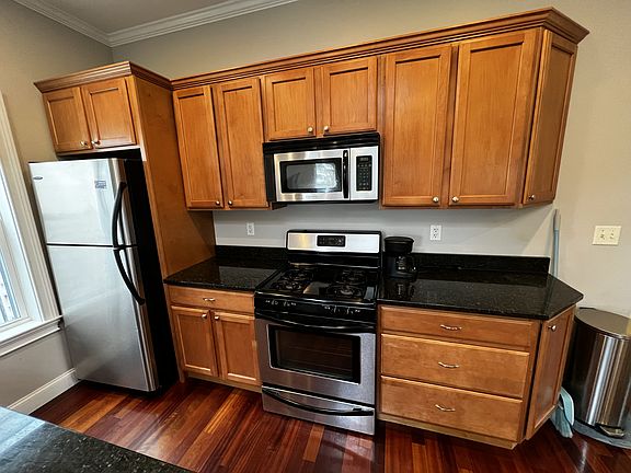 5th image of 10 Bristol St #3