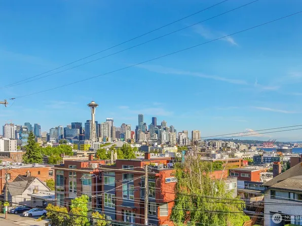 330 W Olympic Place #302, Seattle, WA 98119