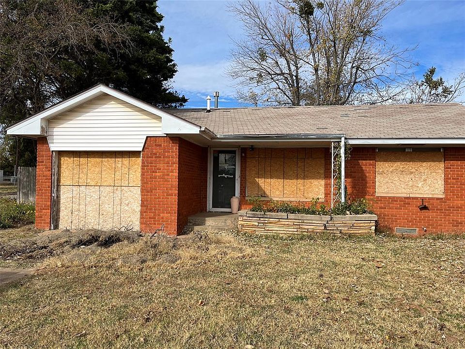 1st image of 3345 SE 22nd St