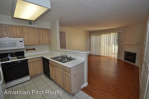 4th image of 5235 Caspian Springs Dr Unit 201