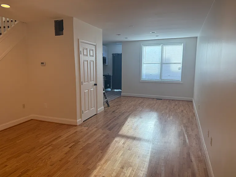 201 Willow Spring Rd — Photo 14