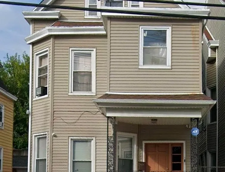818 Madison Ave #3 — Photo 1