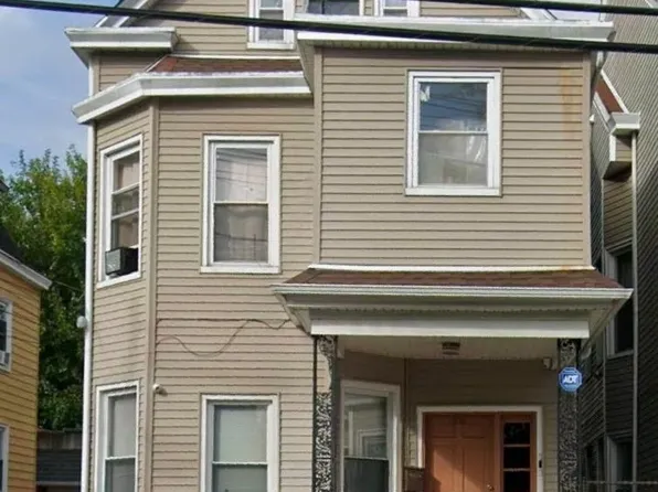 818 Madison Ave Floor 3, Paterson, NJ 07501