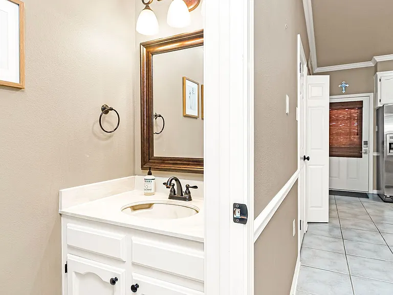 4188 Jefferson Woods Dr — Photo 6