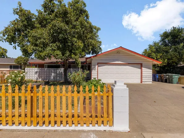9133 Rosewood Dr, Sacramento, CA 95826