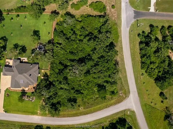 10020 Oxford Ln, Iola, TX 77861