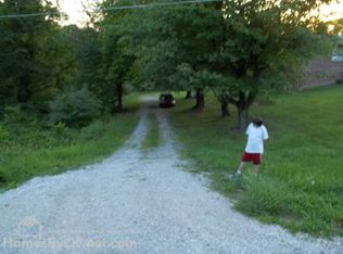 1805 Schutte Rd, Evansville, IN 47712