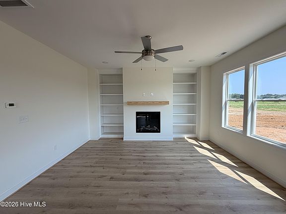 4th image of 145 Longfield Court