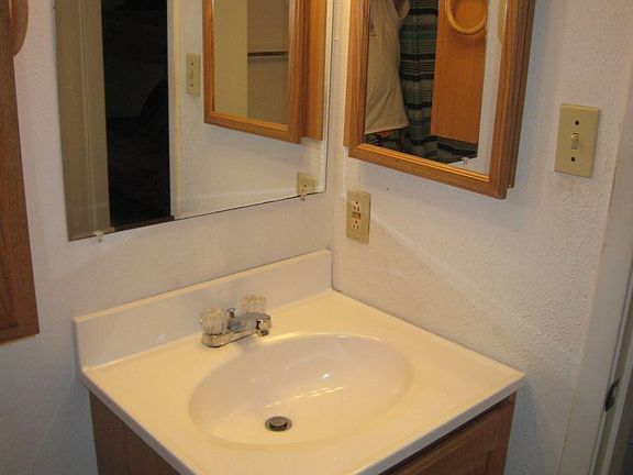 3rd image of 560 Pleasure Island Blvd APT 108