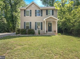 89 Pine Grove Dr, Montross, VA 22520