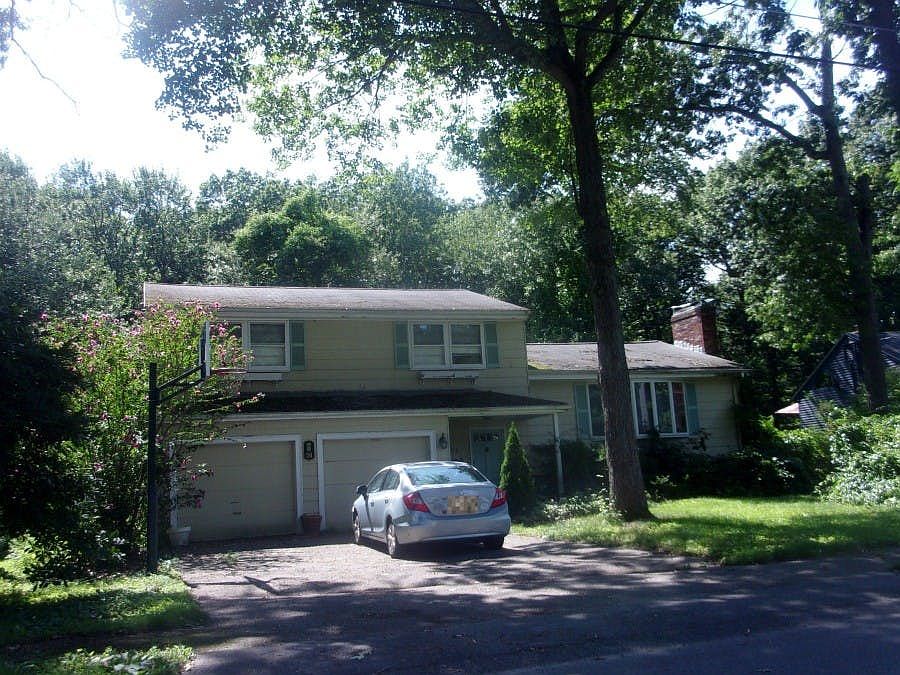 1st image of 51 Gilbert Rd