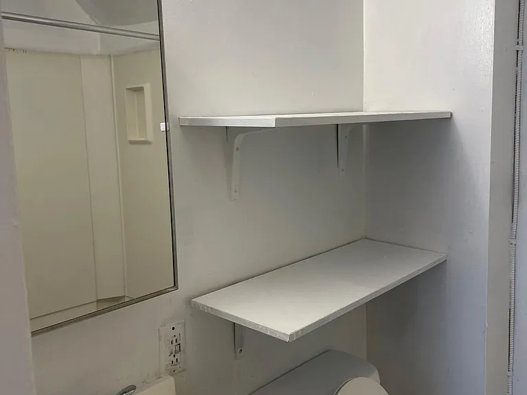 512 S 41st St #8 — Photo 37