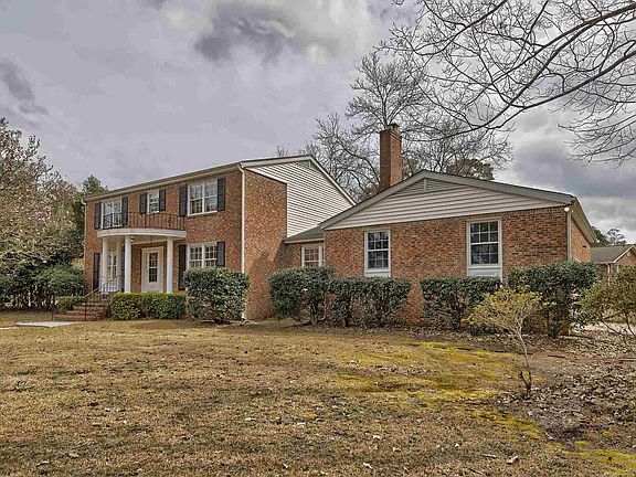 2nd image of 6 Trotwood Dr