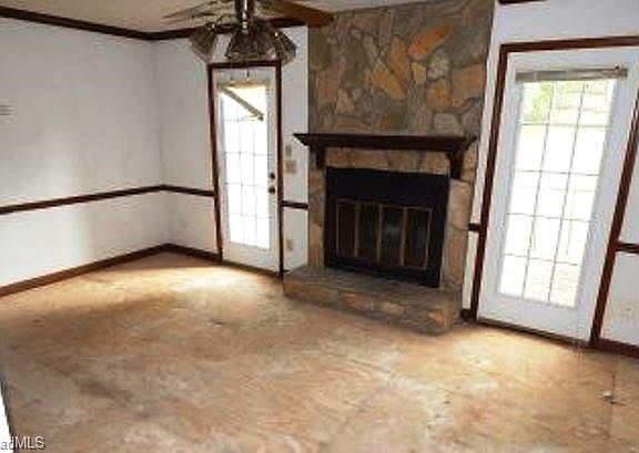 4th image of 1111 Birchcrest Dr