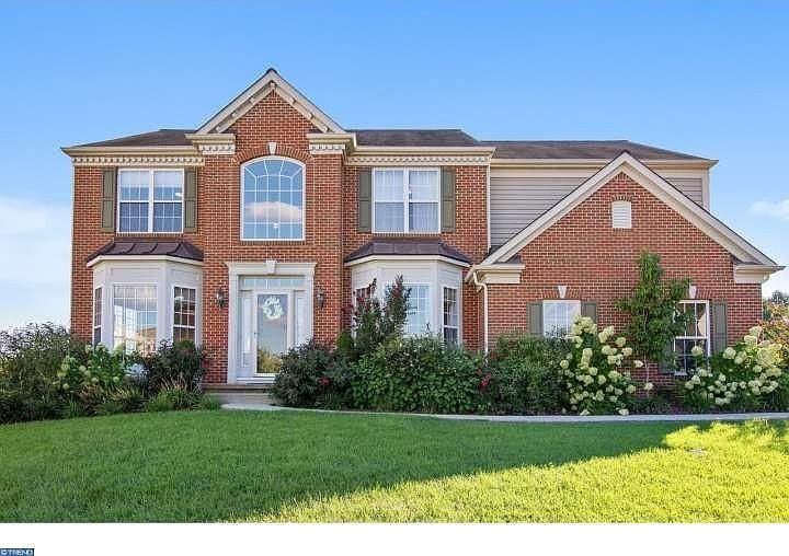 1st image of 409 Nona Ln