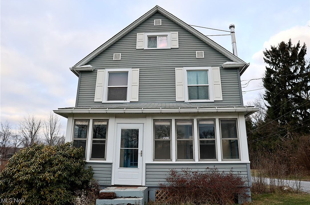 1309 Krumroy Rd, Akron, OH 44306 Zillow