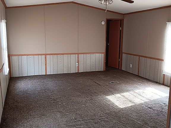 3rd image of 6968 Christmas Ln SW