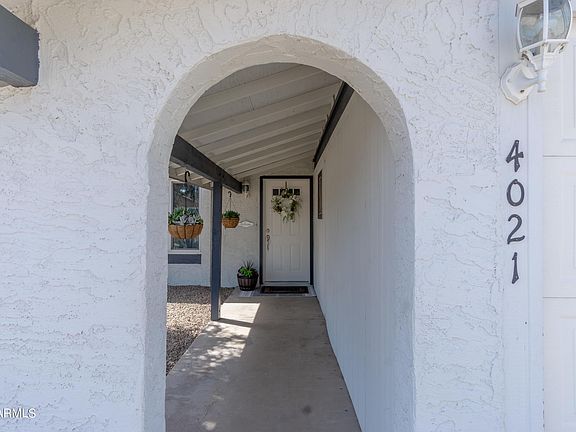4th image of 4021 E Windrose Dr
