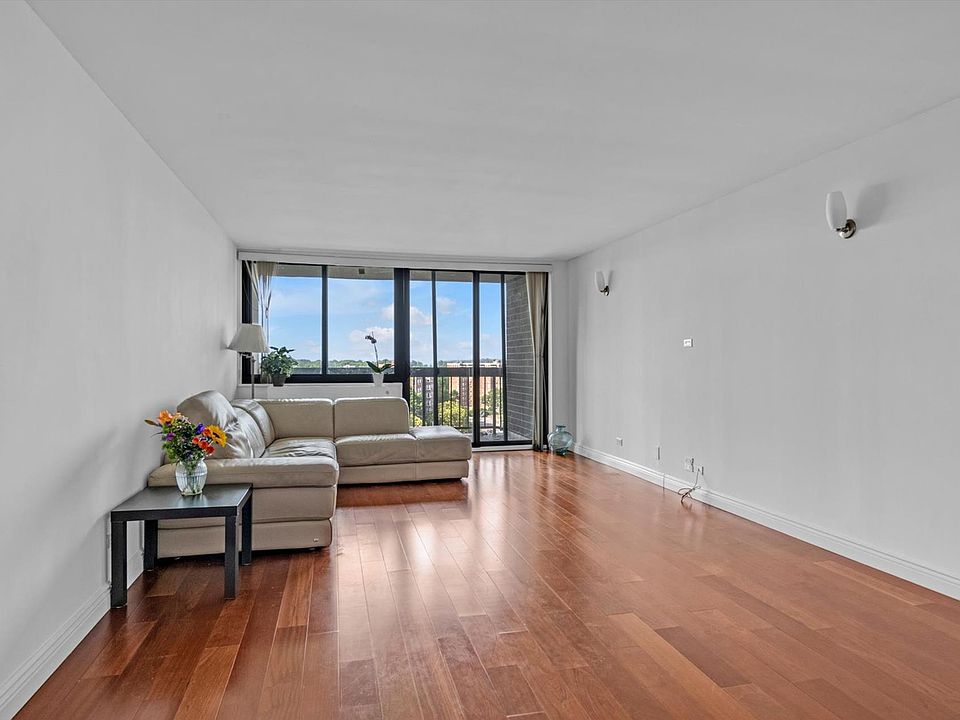 1st image of 1 Bay Club Dr APT 8J