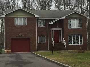 50 Revere Blvd, Edison, NJ 08820