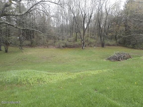 4th image of 10358 E G Ave