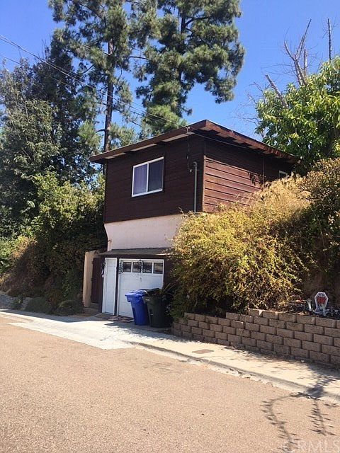 1st image of 8429 Hillcrest Ave