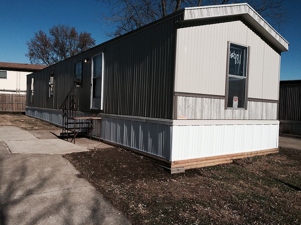 1st image of 47 White Oak Dr