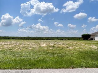 529 Sunset Pointe Dr, Lake Placid, FL 33852