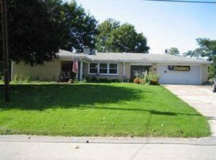 308 Grove Dr, Lower Burrell, PA