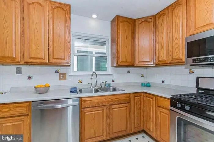 25016 Applecross Ter — Photo 10