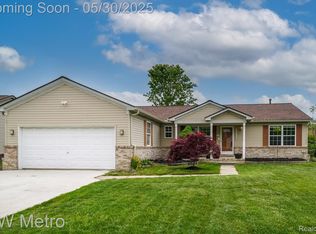 46350 Jasmine Ct, Chesterfield, MI 48047