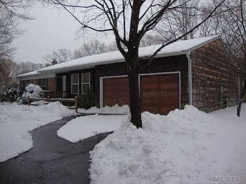 1st image of 15 Martha Ln