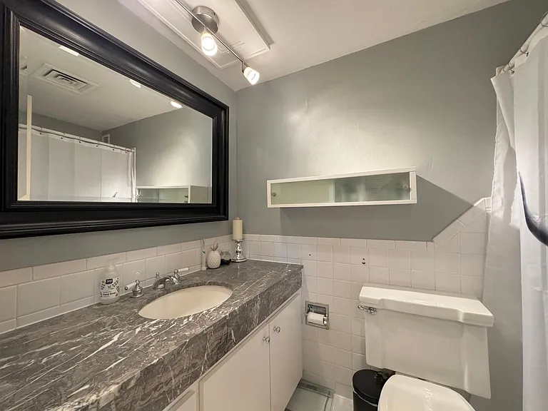 4545 Wornall Rd #1108 — Photo 19