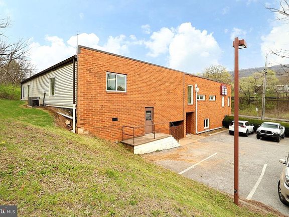 3rd image of 2155 E College Ave