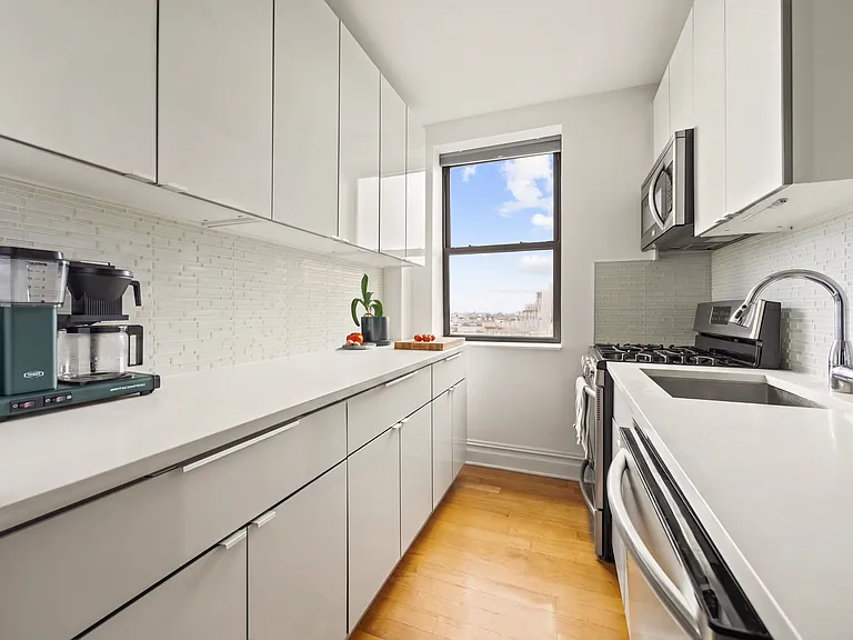 382 Eastern Pkwy #5F — Photo 4