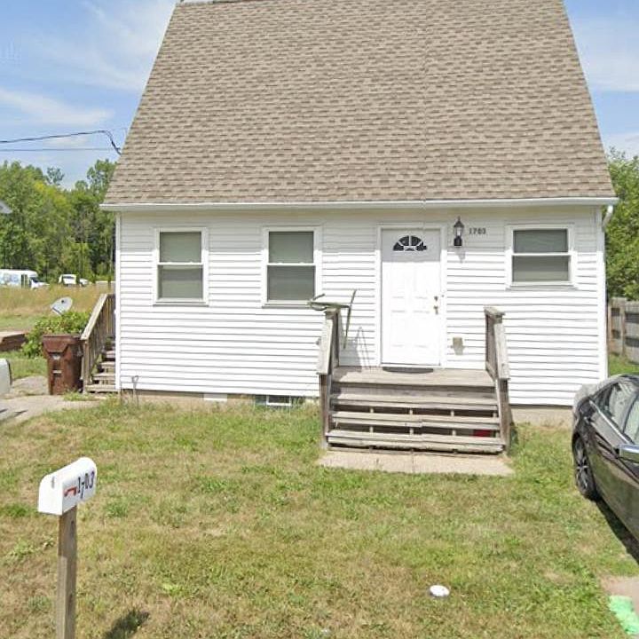 1st image of 1703 Barritt St #1
