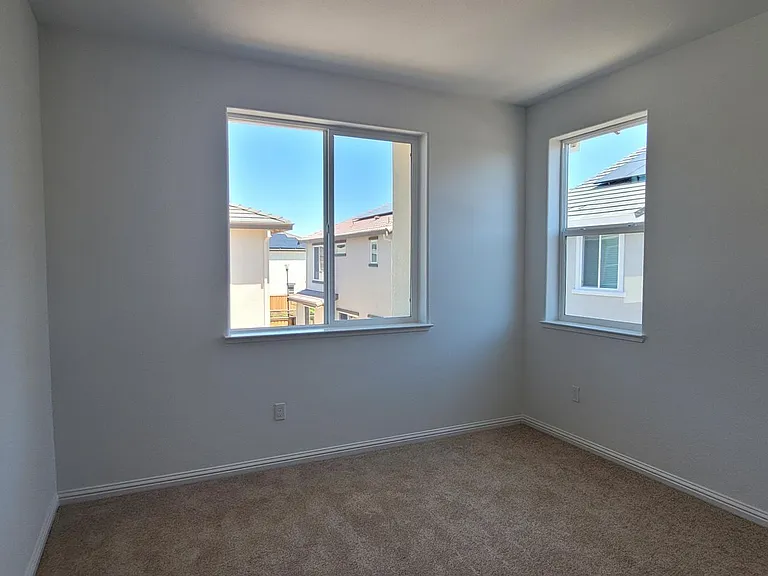 241 Wooley Creek Way — Photo 9