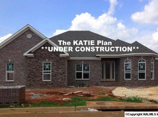 48 Holly Park Blvd, Huntsville, AL 35824