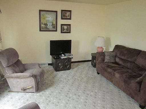 3rd image of 5061 Wick Dr