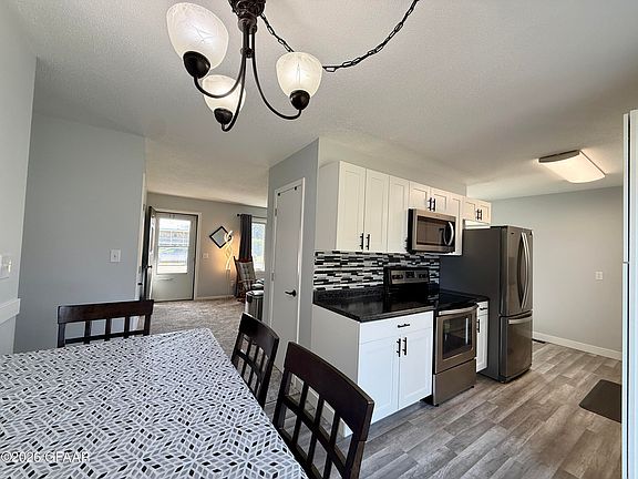 5th image of 1114 Campbell Dr