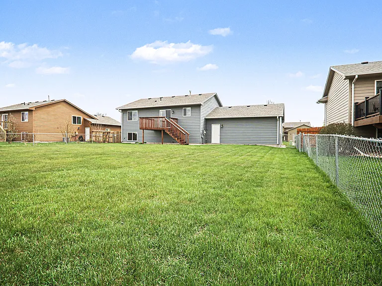 7804 W 44th St — Photo 25