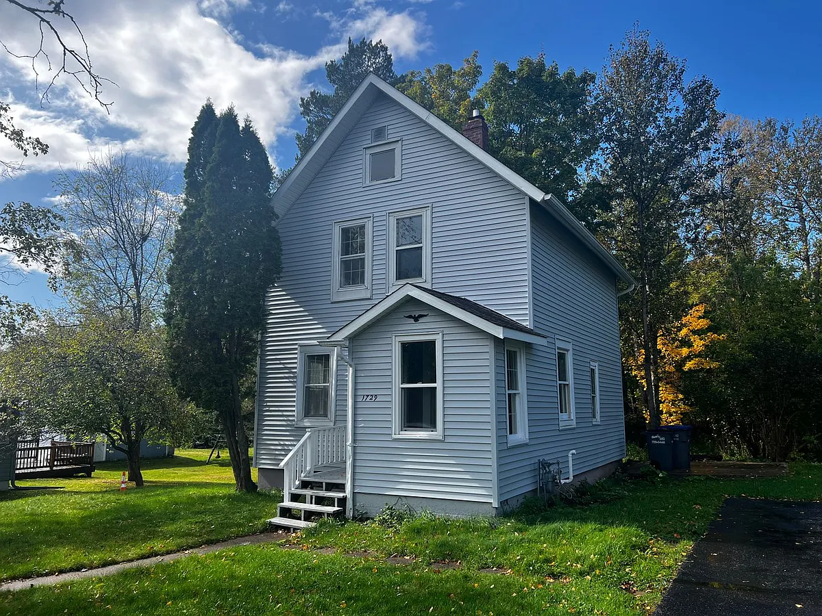 Building Photo - 1729 Carver Ave