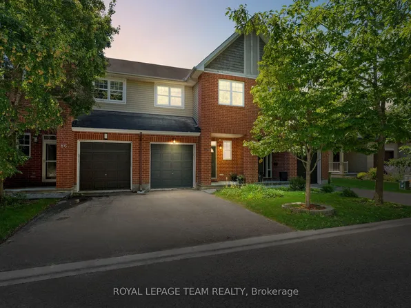 84 Selhurst Ave, Ottawa, ON K2G 7C9