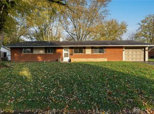 304 Eppington Dr, Dayton, OH 45426