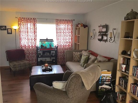 2nd image of 112 Vaturia Dr