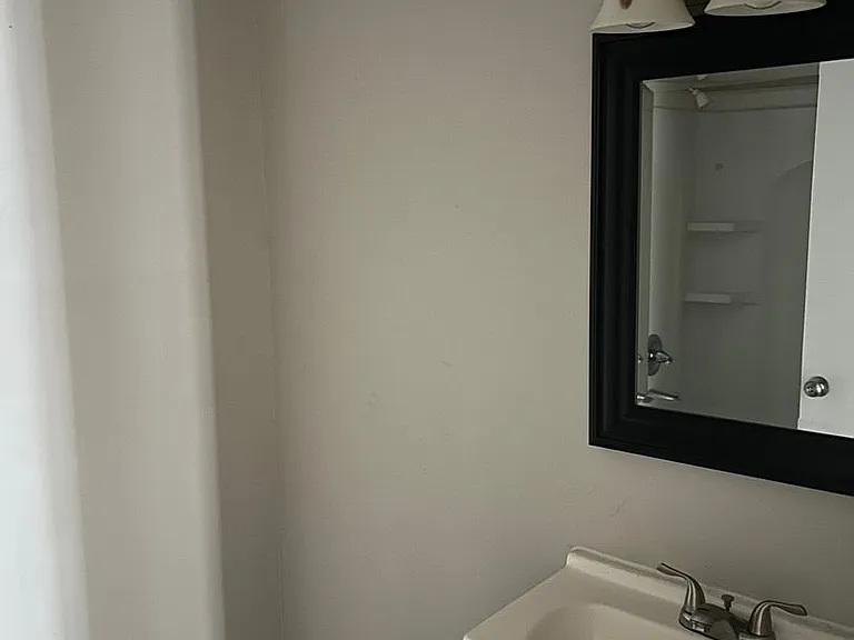 Deerridge Apartments — Photo 12
