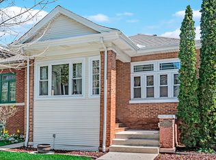3923 N Mozart St, Chicago, IL 60618