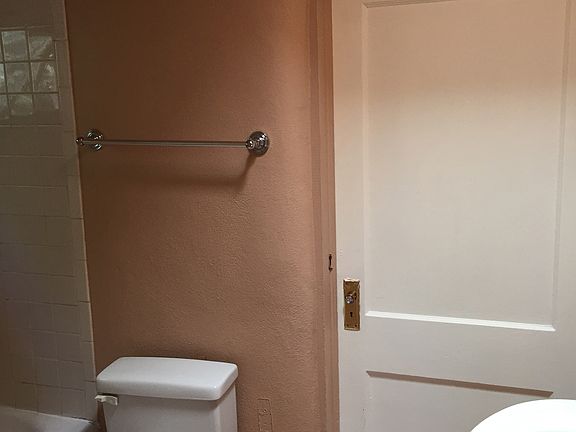 Bath attached to front Bedroom