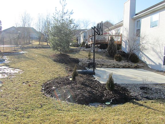 3rd image of 909 Locksley Manor Dr