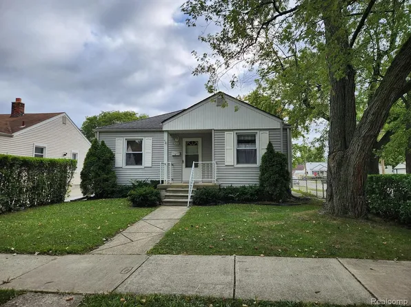 677 Cleveland Ave, Lincoln Park, MI 48146